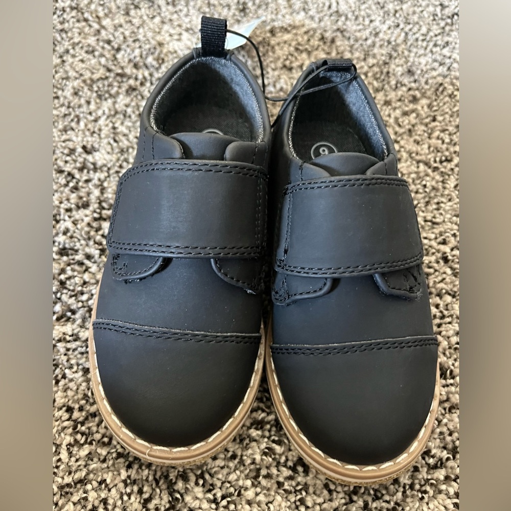 Cat & Jack boys shoes. 5